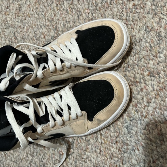 Nike Air Jordan High-Top Sneakers - Picture 2 of 6